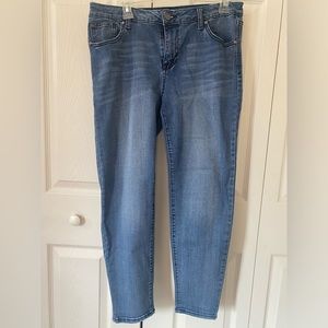 Celebrity Pink Mid rise skinny ankle body sculpt jeans size 15/32